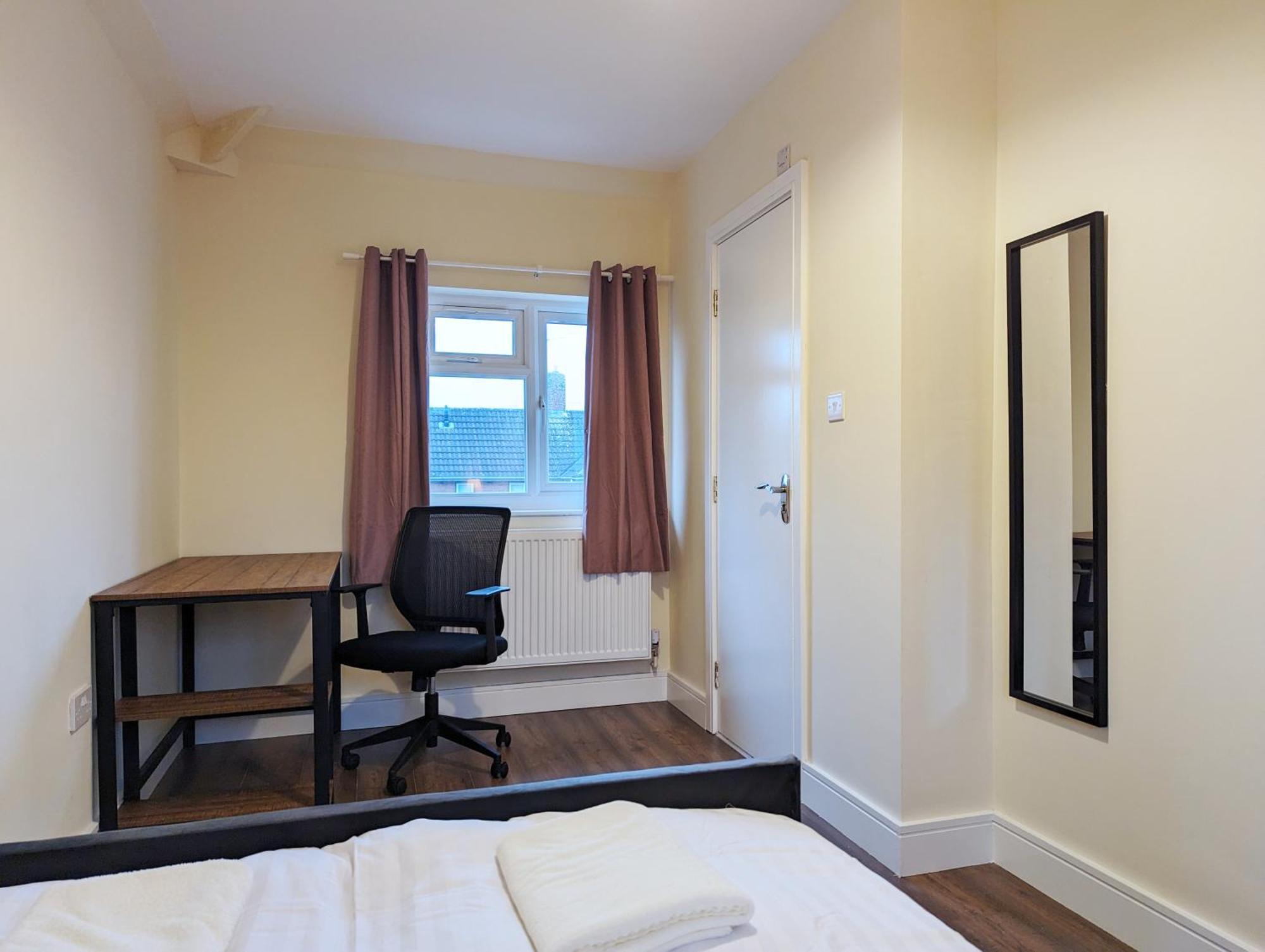 Rooms Near City Centre Private Bath Free Parking Йорк Экстерьер фото